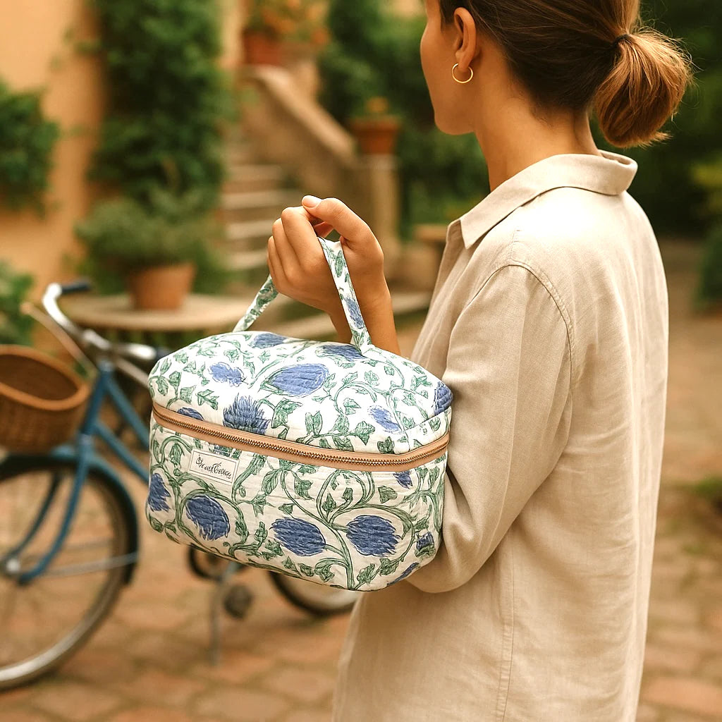 Elizabeth Vanity Cosmetic Bag