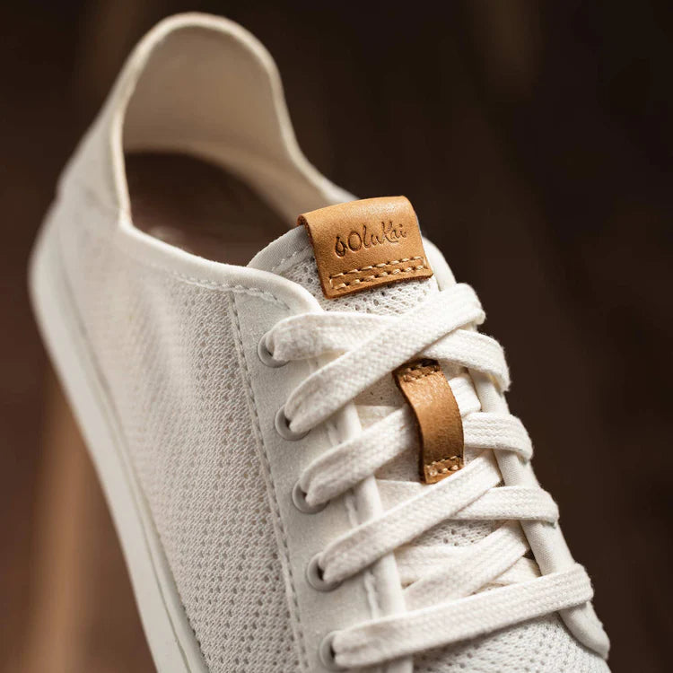 Pehuea White Sneakers