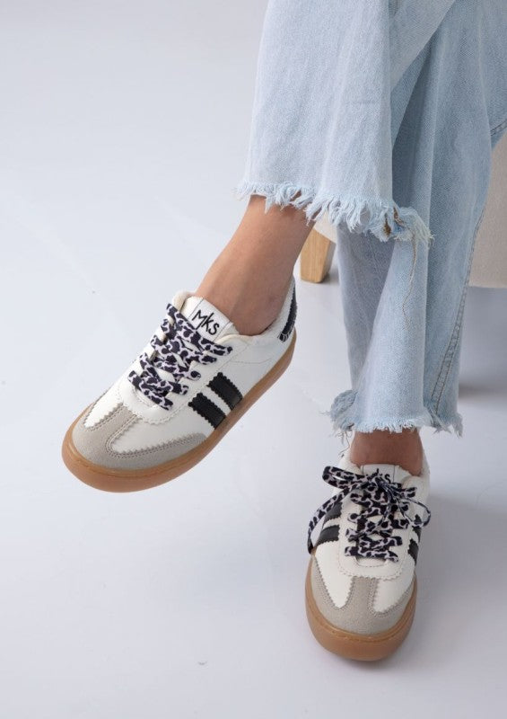 Jessie White/Black Sneakers