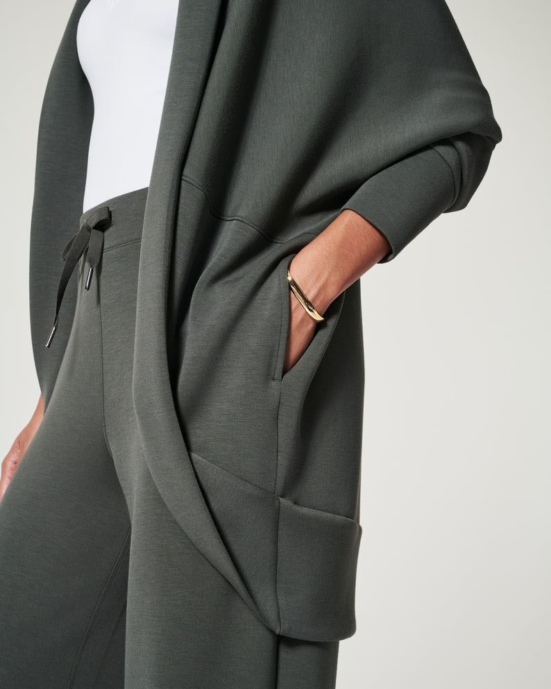 AirEssentials Dark Palm Cocoon