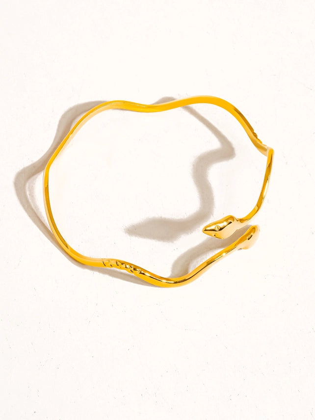 Zofia Wavy Serpent Bracelet