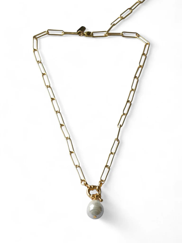 Shell Out Necklace