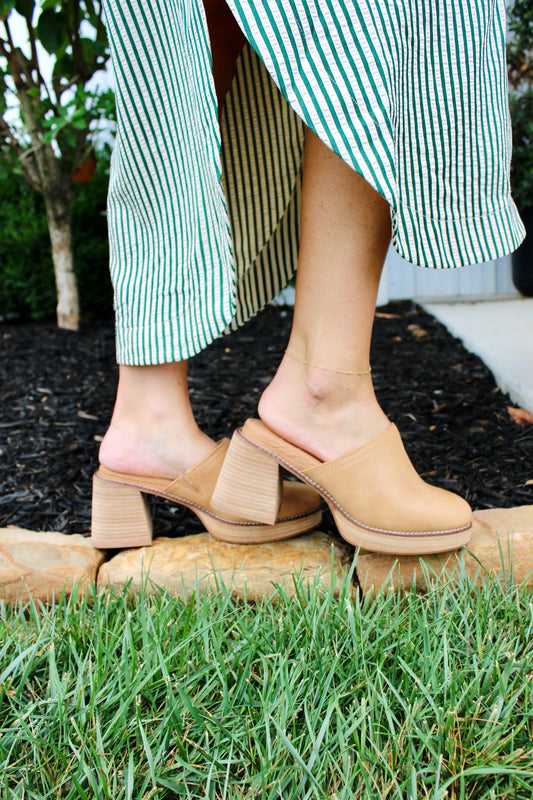 Ivaria Almond Platform Clog