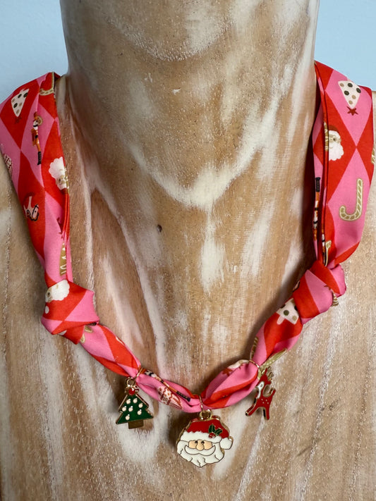 Bright Noel Scarf Necklace