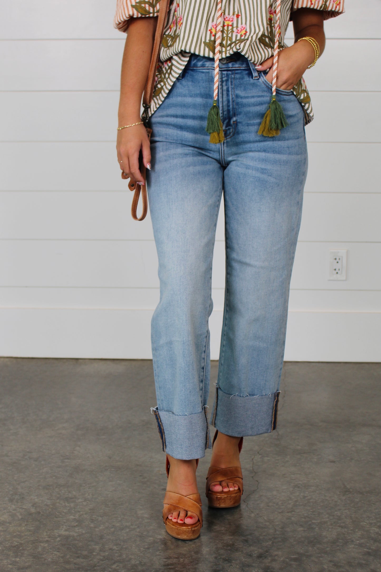 Ella Vintage Wash Wide Straight Denim
