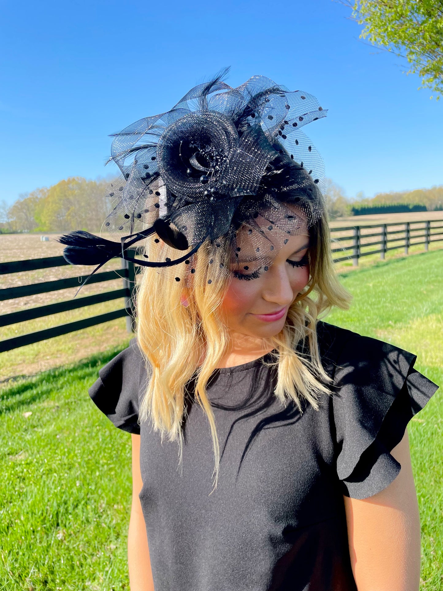 Bet to Win Black Fascinator