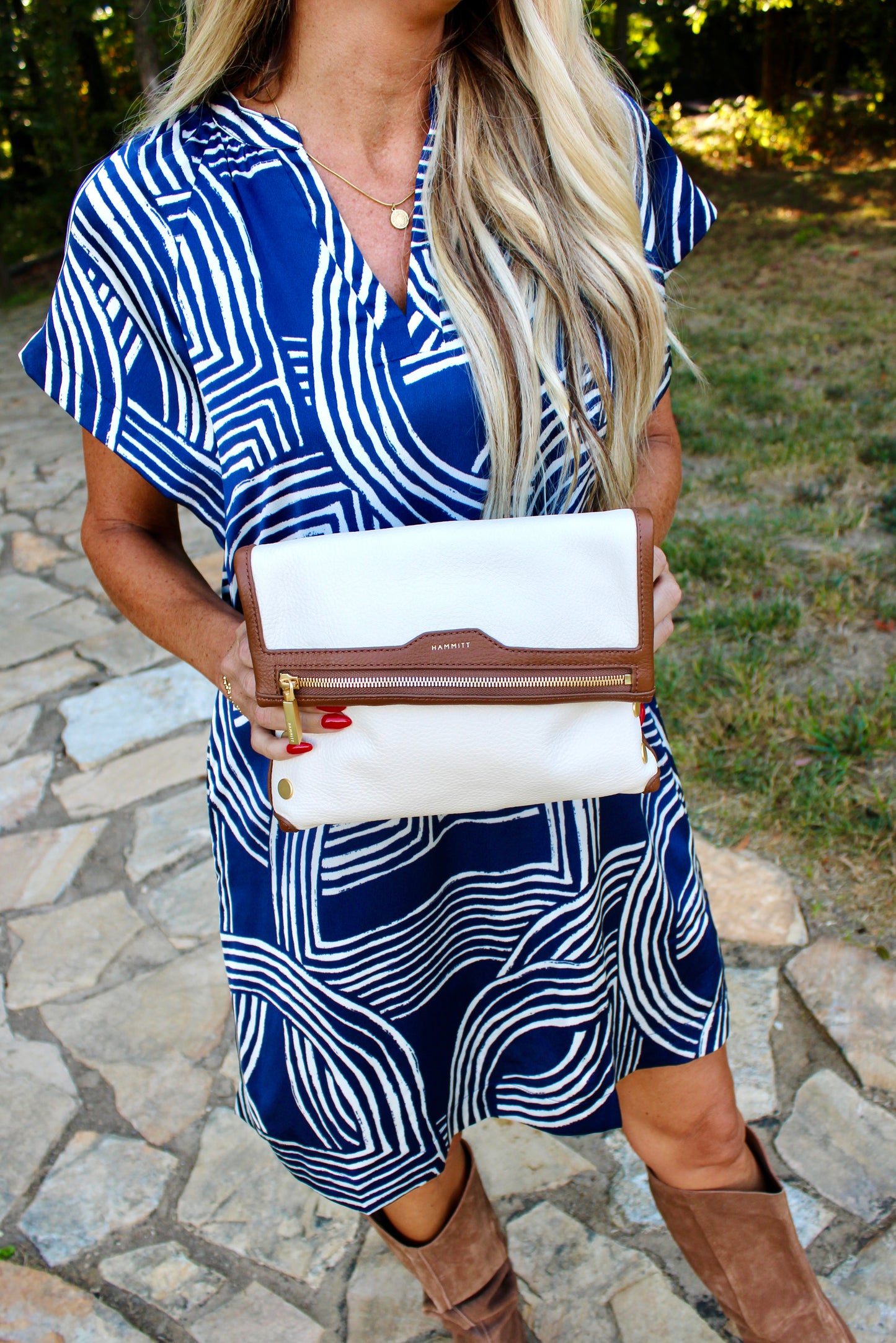VIP Medium Courtyard Cream/Brushed Gold Handbag