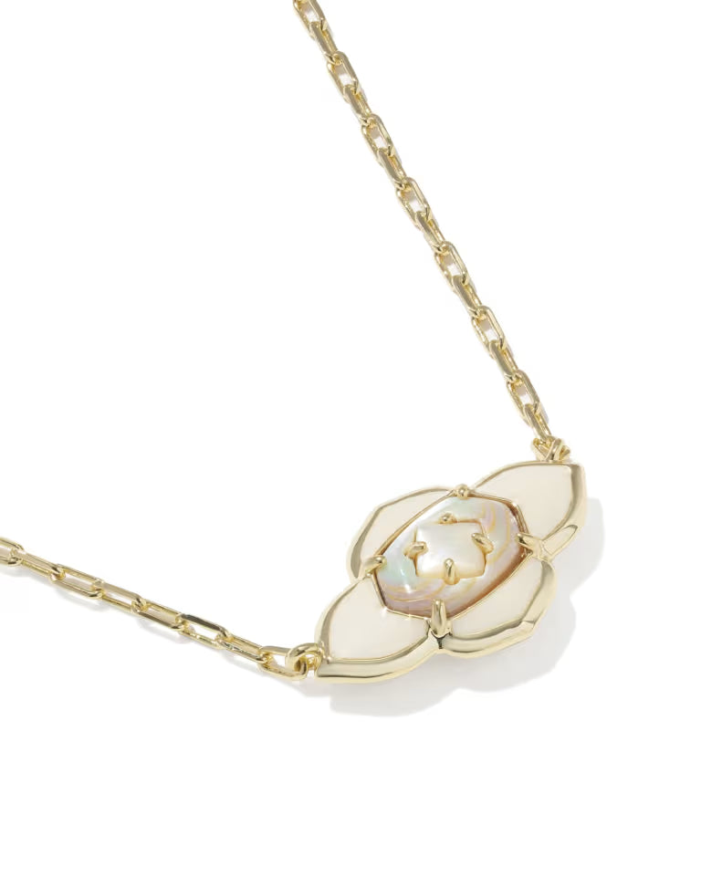 Abbie Medallion Gold Short Pendant Necklace in Neutral Mix