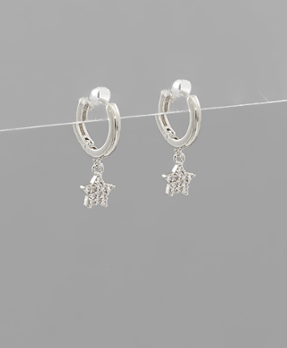 The Charming Detail Star Silver Huggie