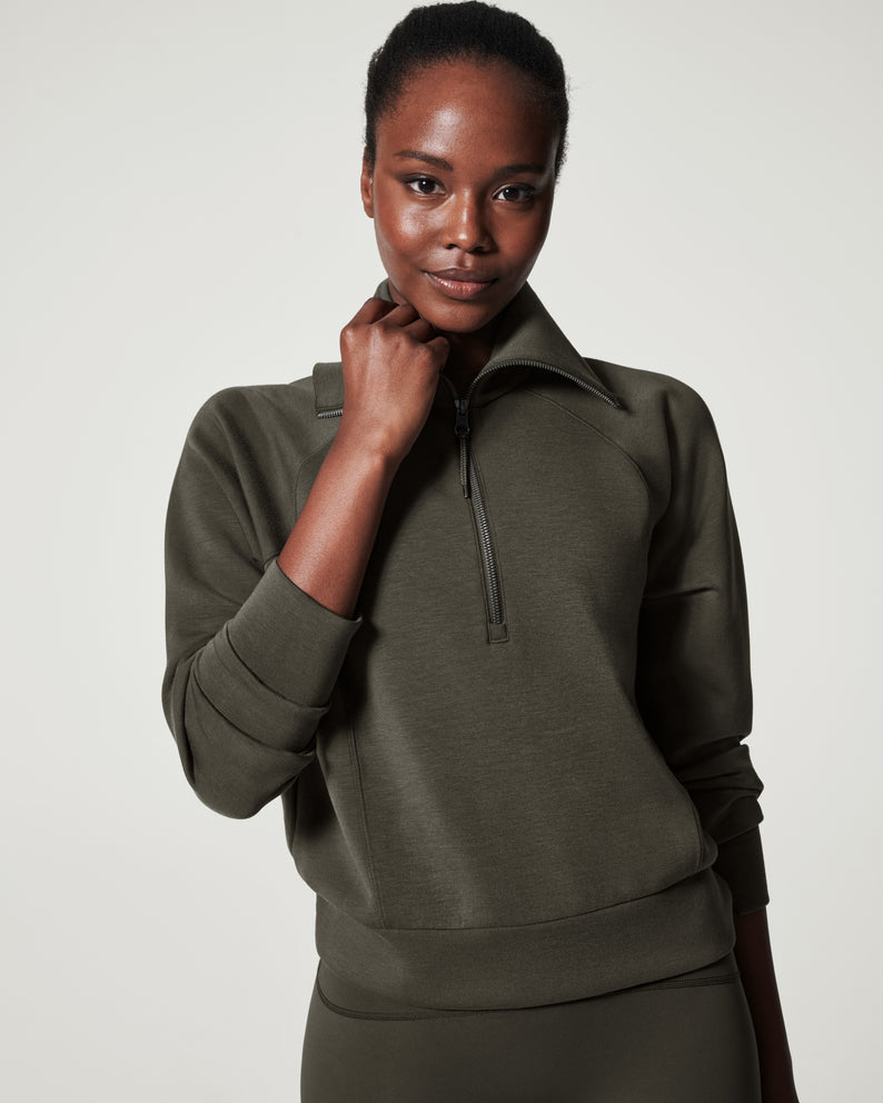 AirEssentials Dark Palm Half Zip Top