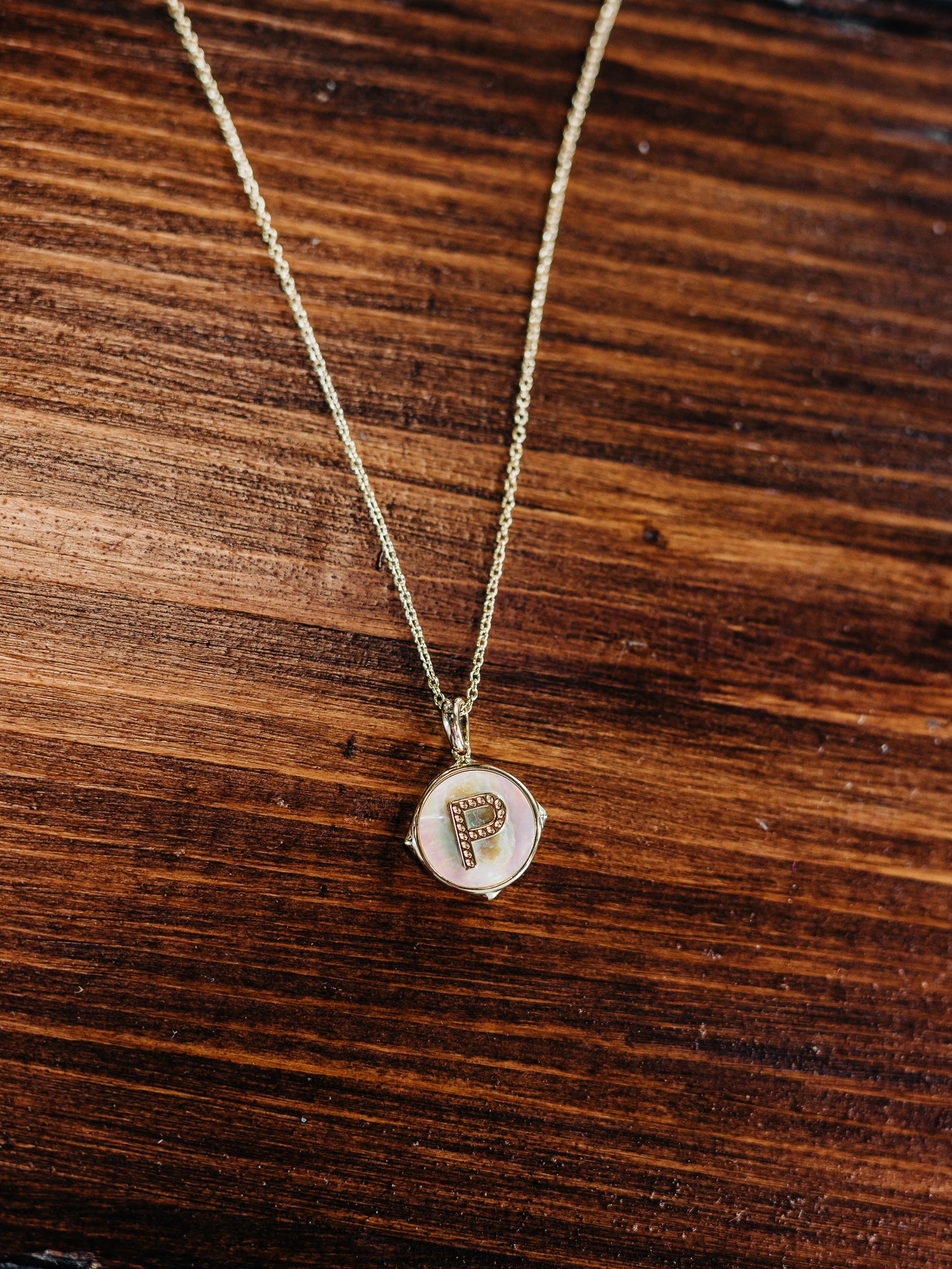 Letter Gold Disc Pendant Necklace in Iridescent Abalone