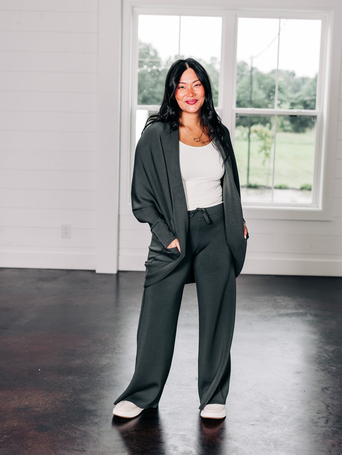 AirEssentials Dark Palm Wide Leg Pant