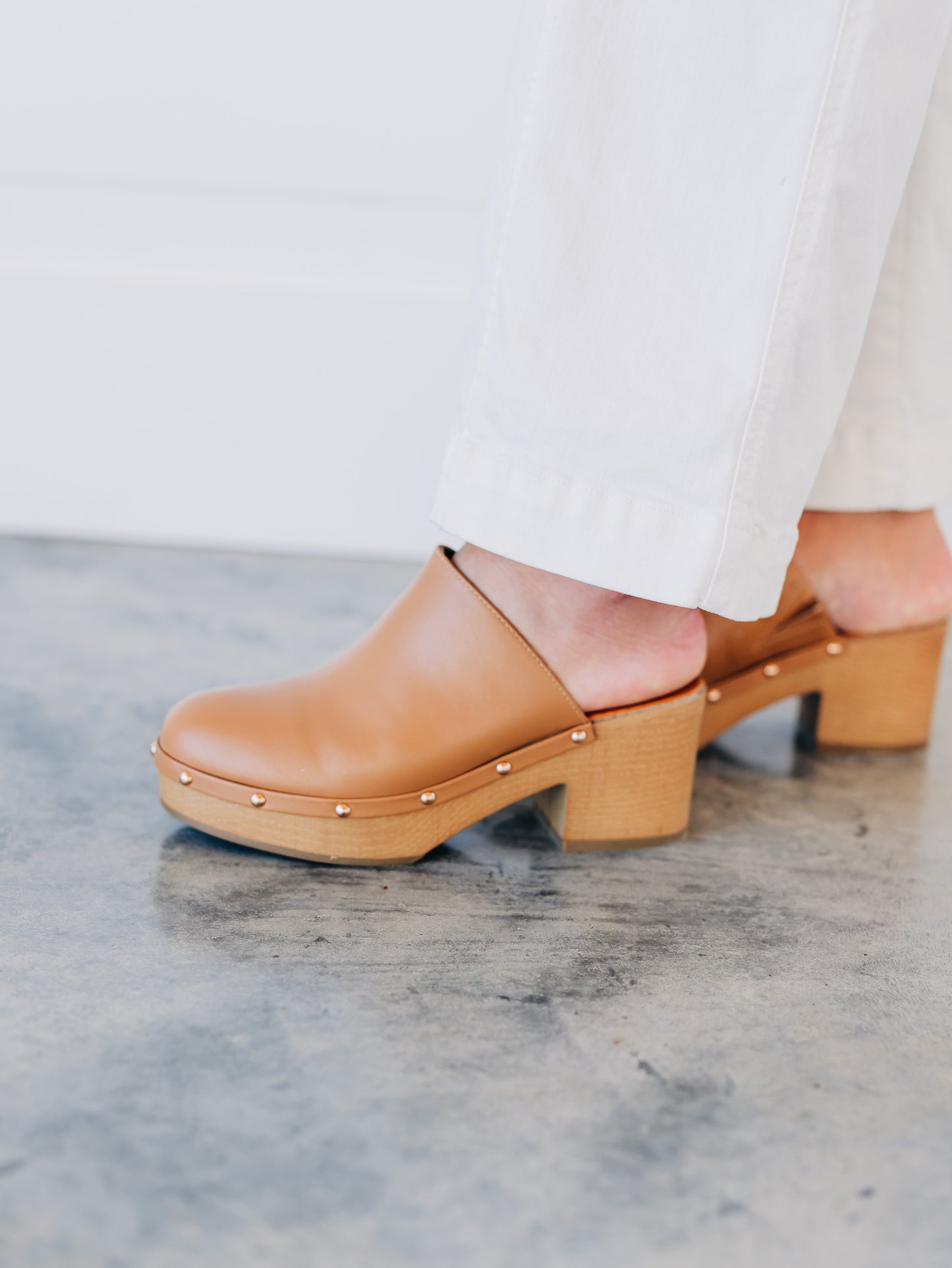 Lumber Tan Mule