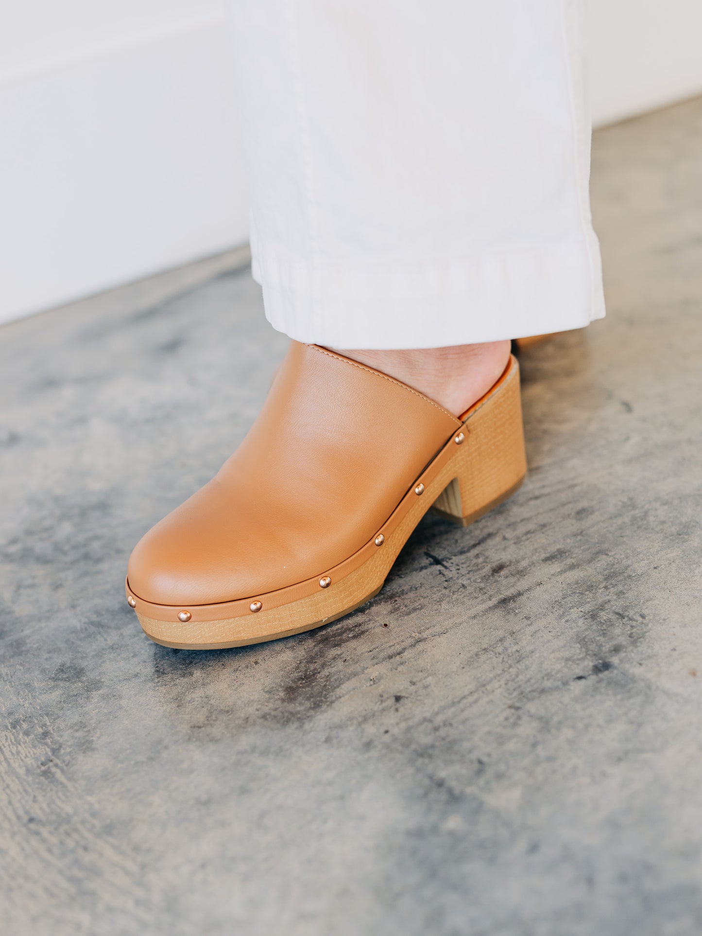 Lumber Tan Mule