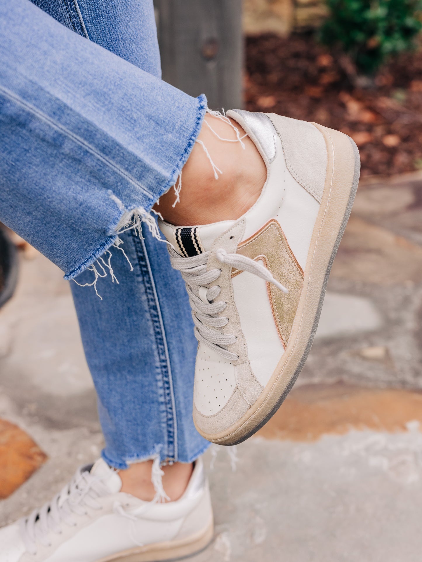 Salma Gold Sneakers