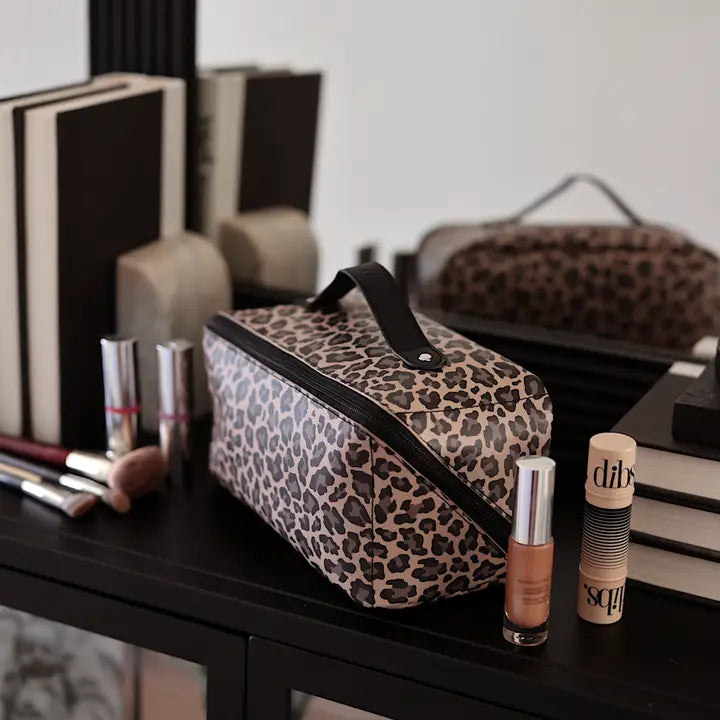 Hold All Make Up Cheetah Bag
