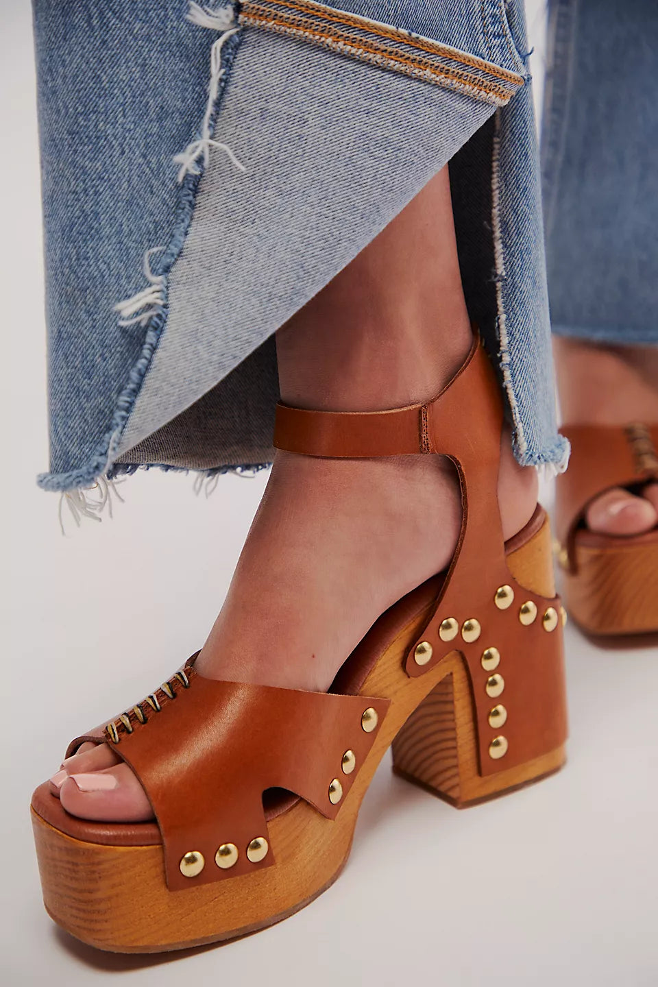Cecily Tan Heel