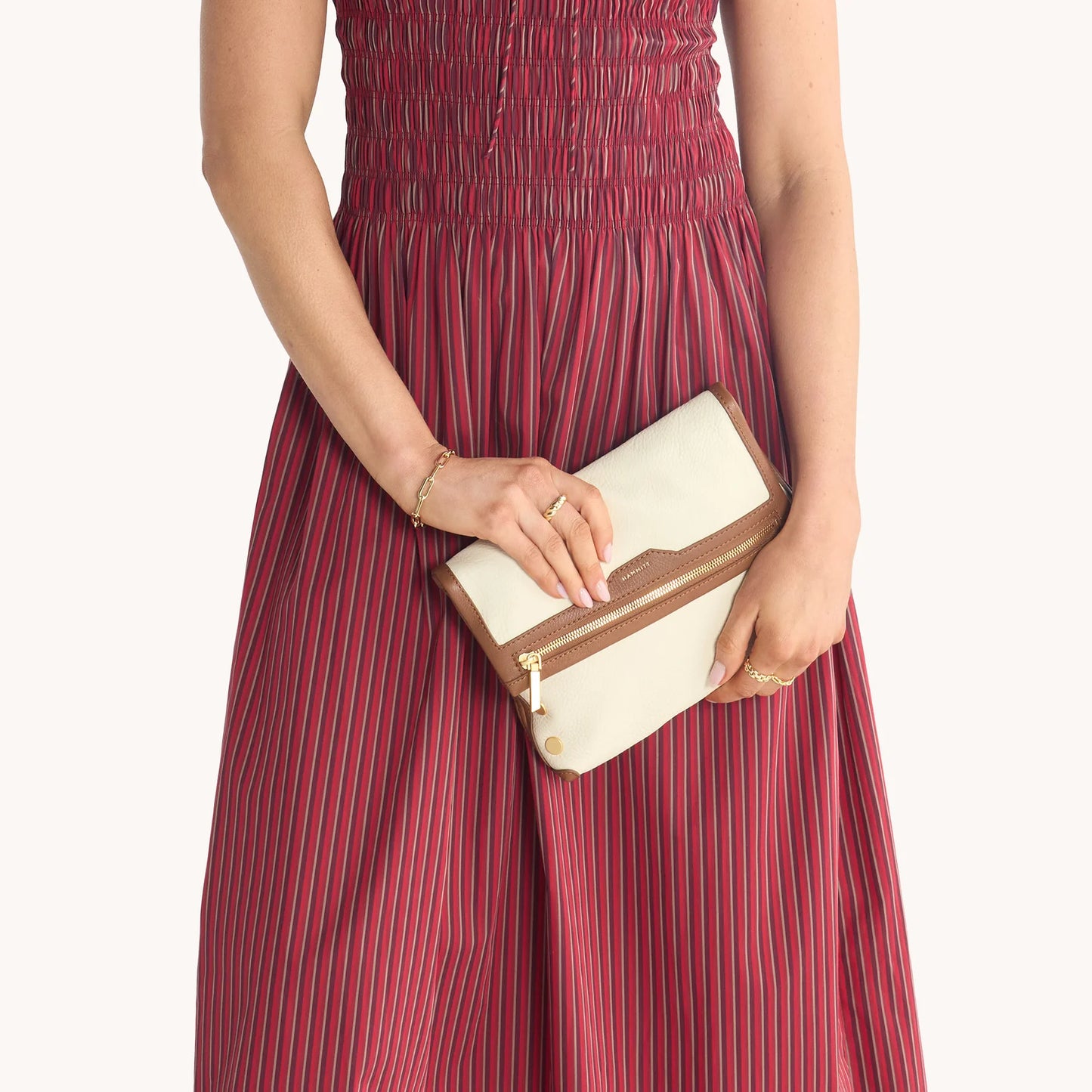 VIP Medium Courtyard Cream/Brushed Gold Handbag
