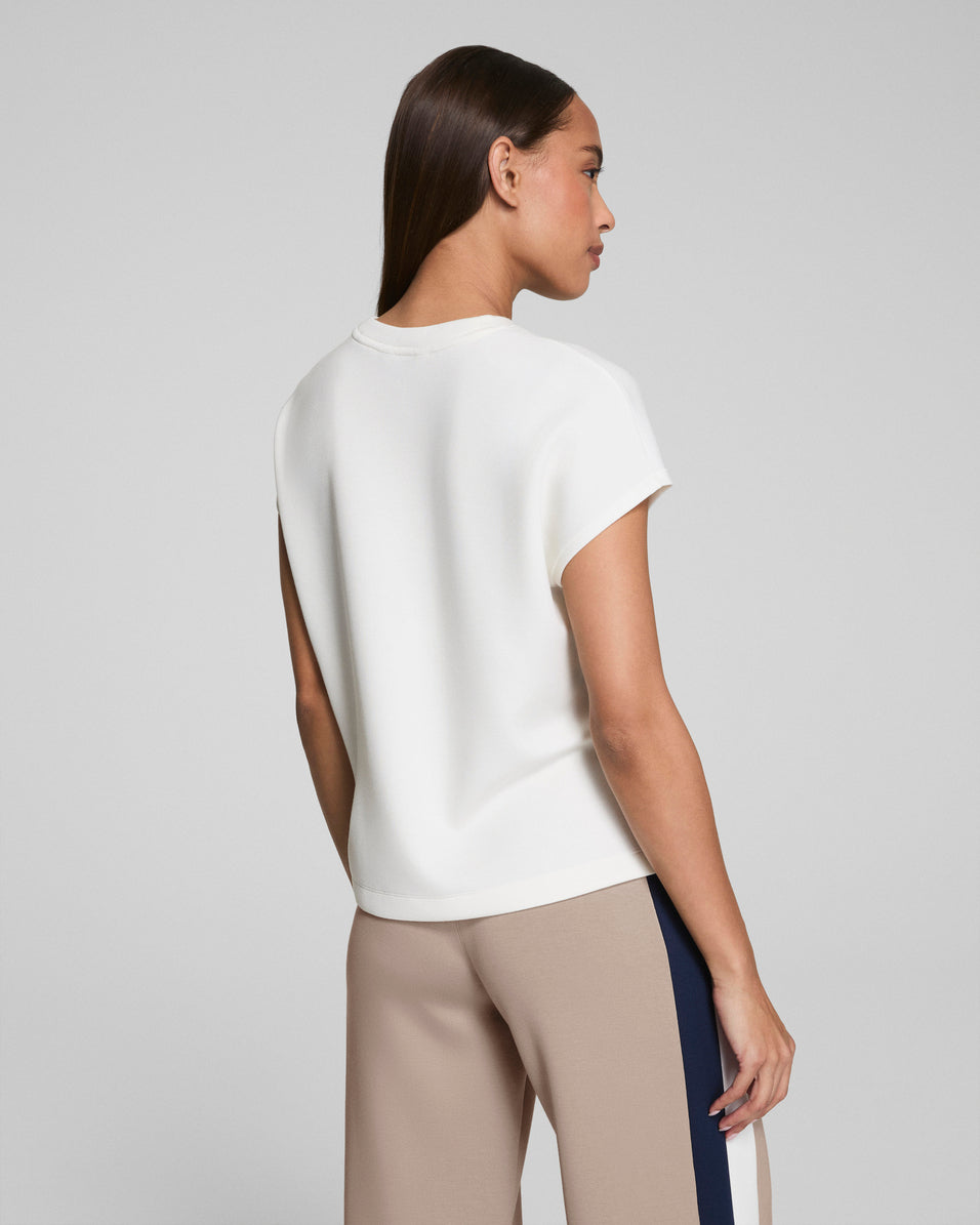 Airessentials Light Powder Tee