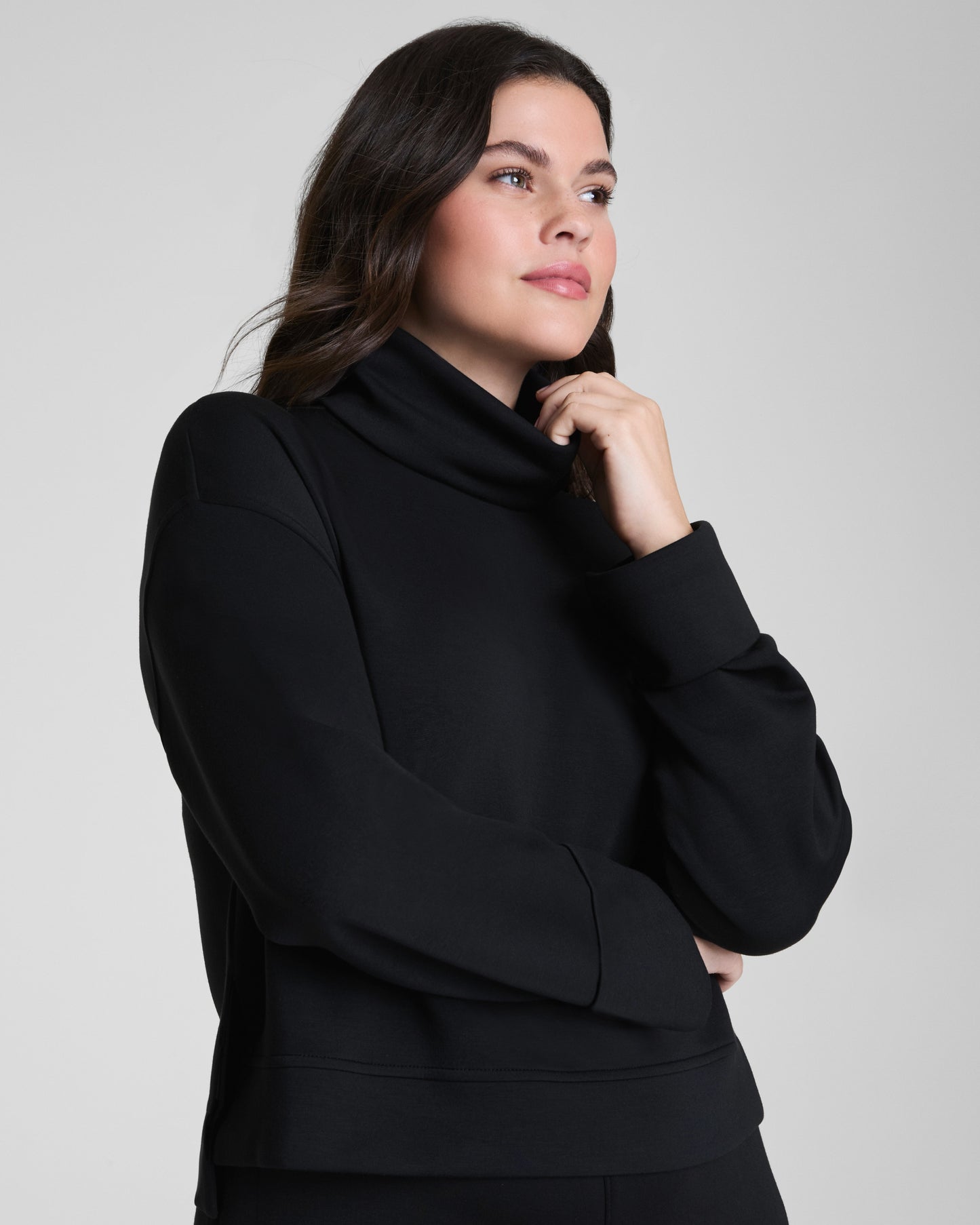 Airessentials® Turtleneck Very Black Top