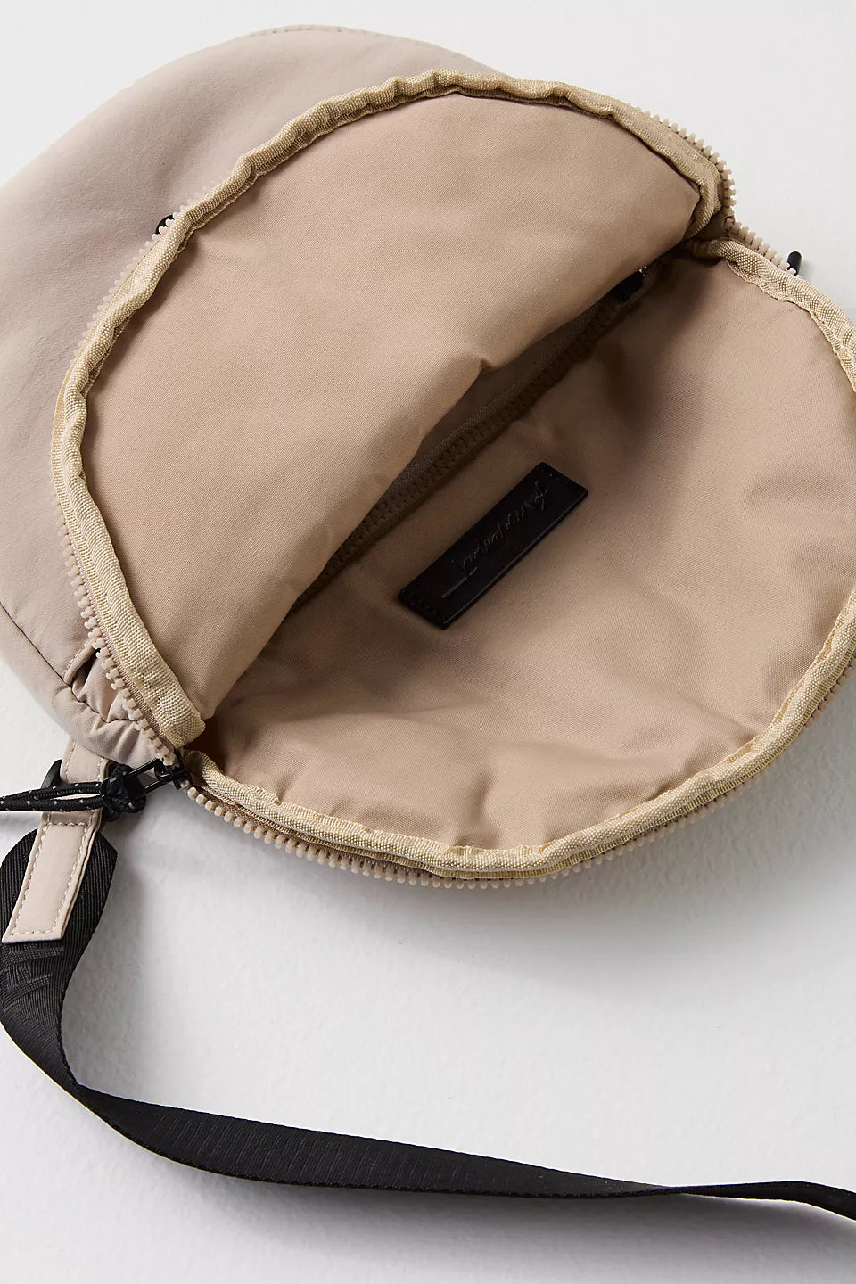 Hit The Trails Mineral Sling Bag