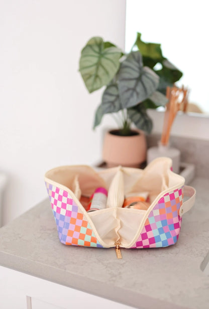 Hold All Make Up Happy Checkered Bag