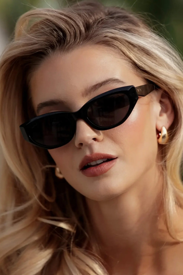 Loreta Black / Triple Black Lens Polarized Sunglasses