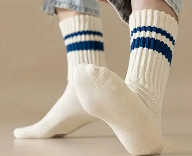 Stripe Hype Cream/Blue Socks