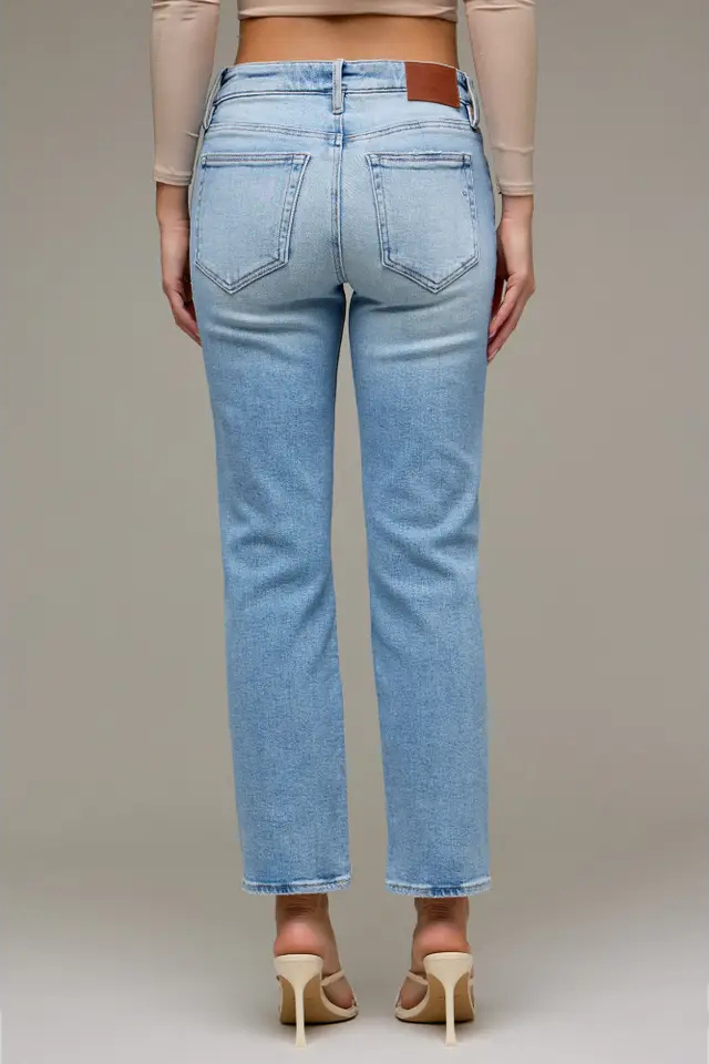 Quinn Medium Light Cigarette Skinny Denim