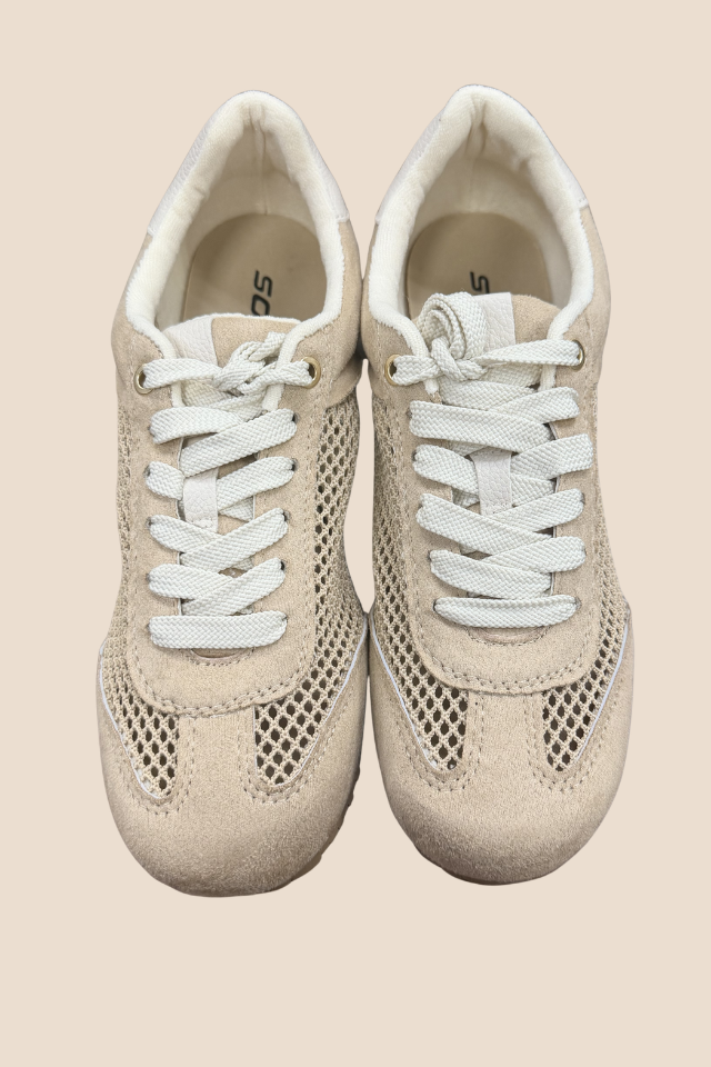 The Lowman Beige Sneaker