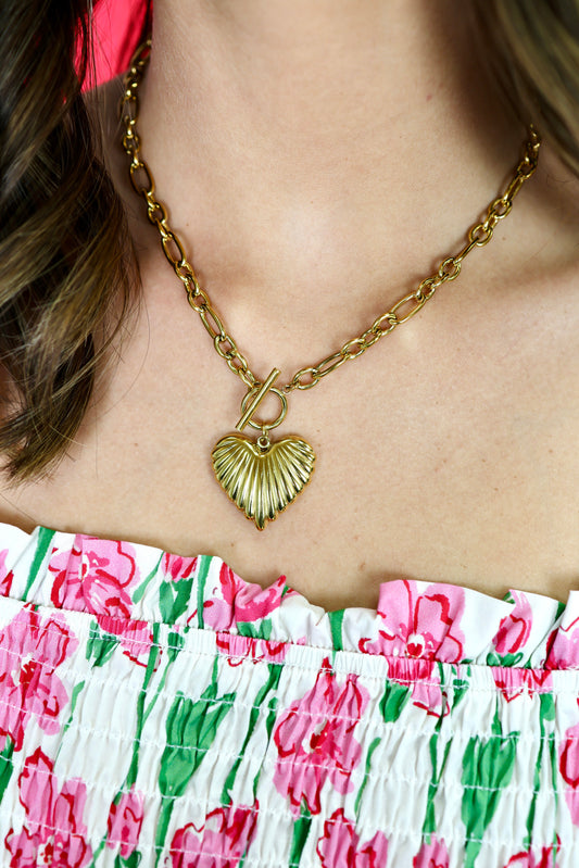 Ribbed Heart Necklace