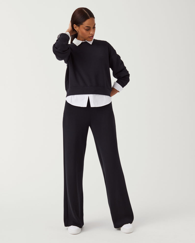 AirEssentials Very Black Wide Leg Pant