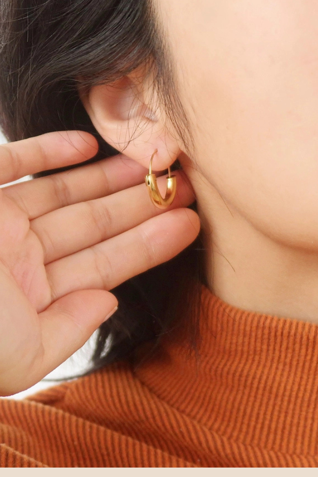 Mackenzie U-Shape Hoop Earring