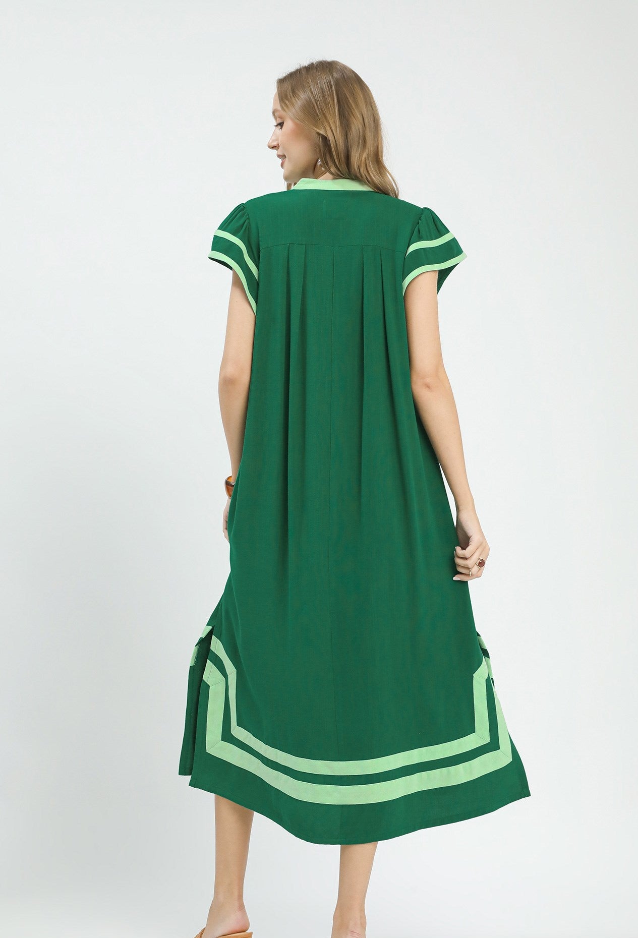 Read the Signs Kelly Green Dress