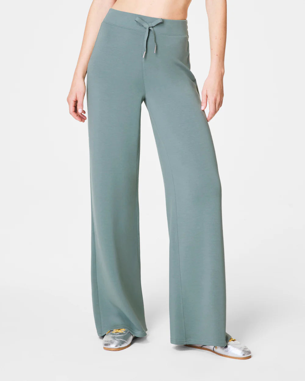 AirEssentials Fenel Wide Leg Pant