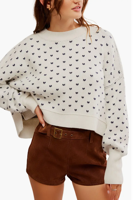 Easy Street Patterned White/Navy Combo Crop