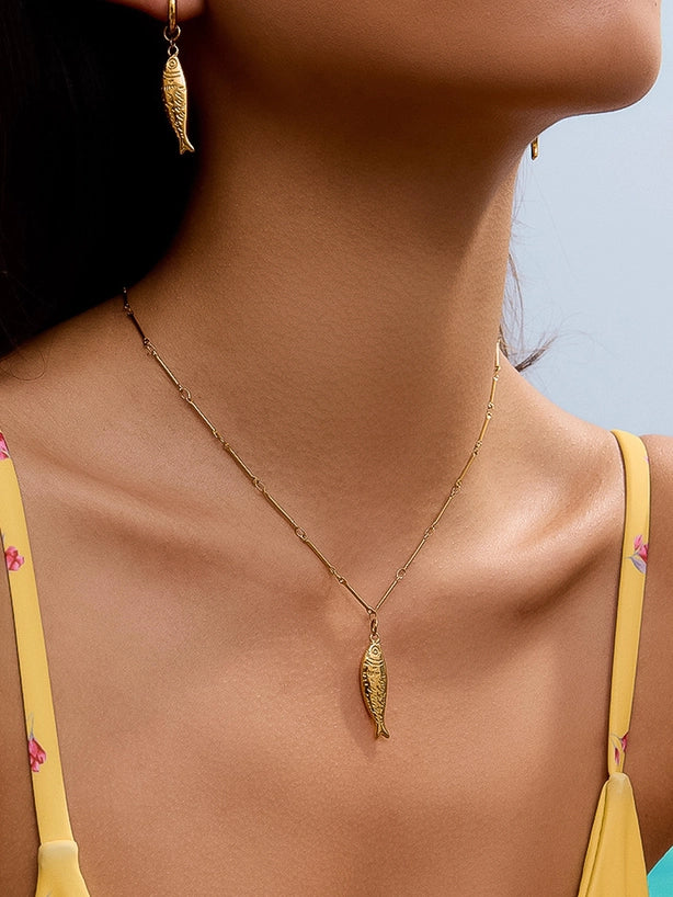 Coralie Fish Pendant Chain Necklace
