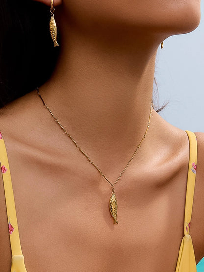 Coralie Fish Pendant Chain Necklace