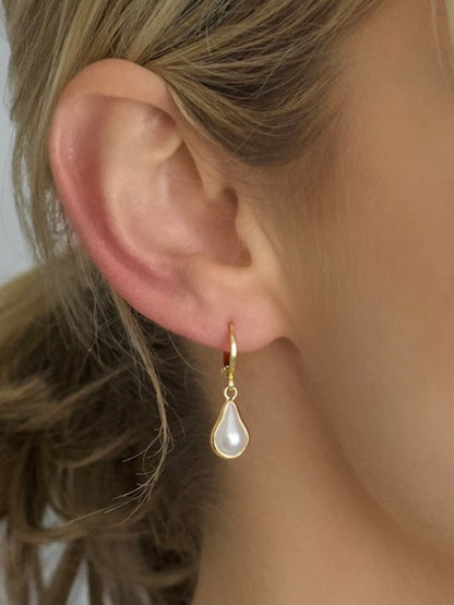 Pearl Gold Drop Earrings