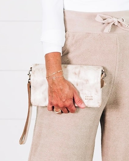 Cadence Nectar Lux Convertible Clutch – Ribbon Chix