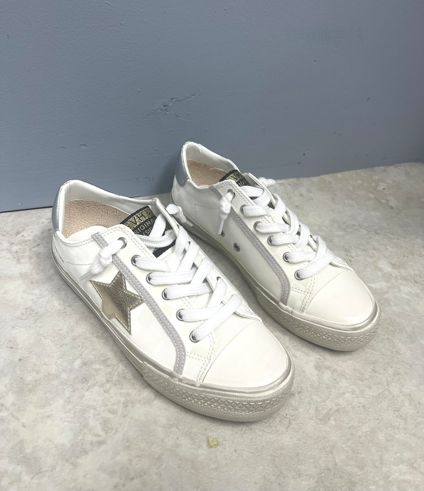 Alive 27 White Checkered Sneakers