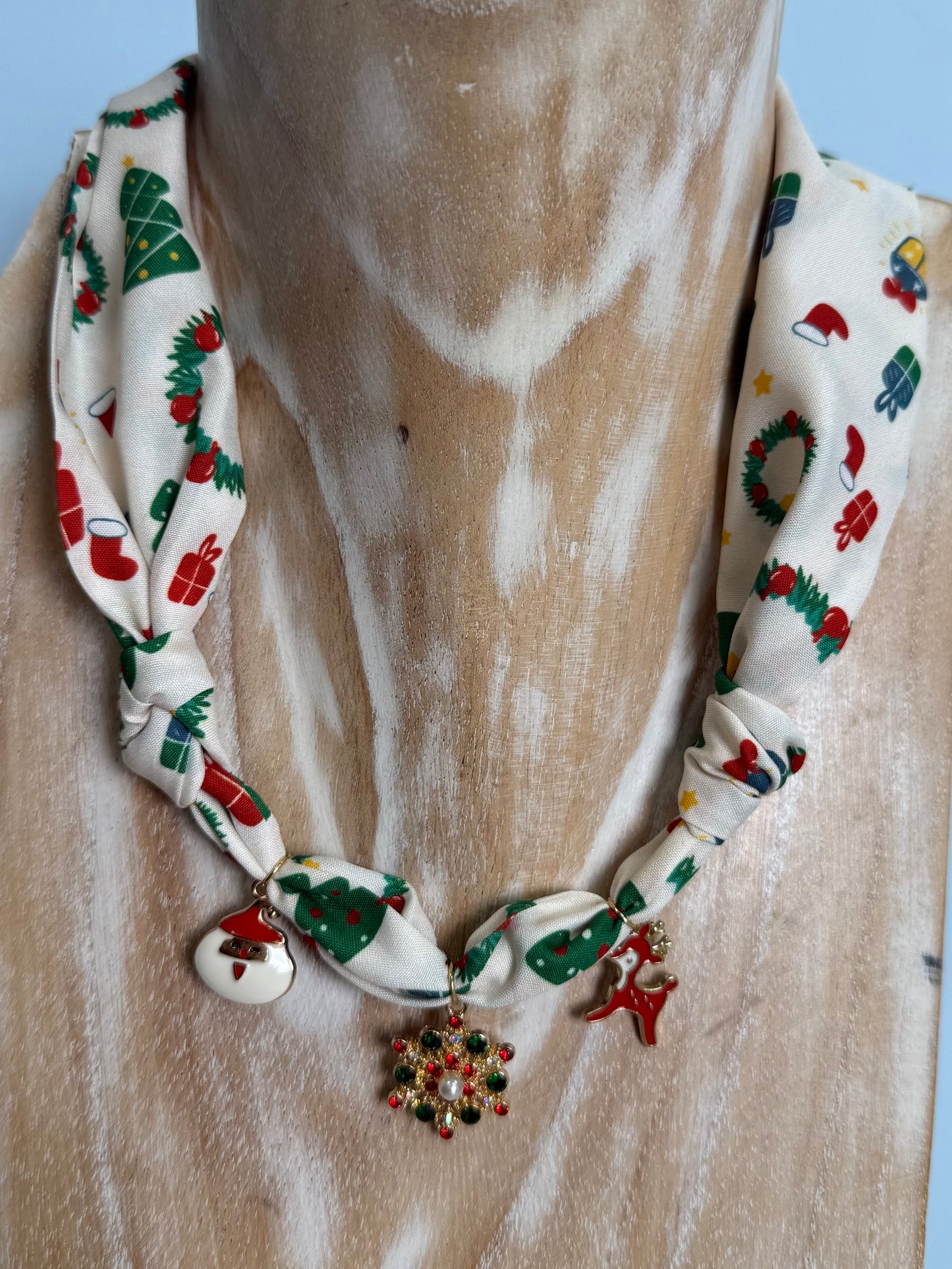 Snowflake Spirit Scarf Necklace