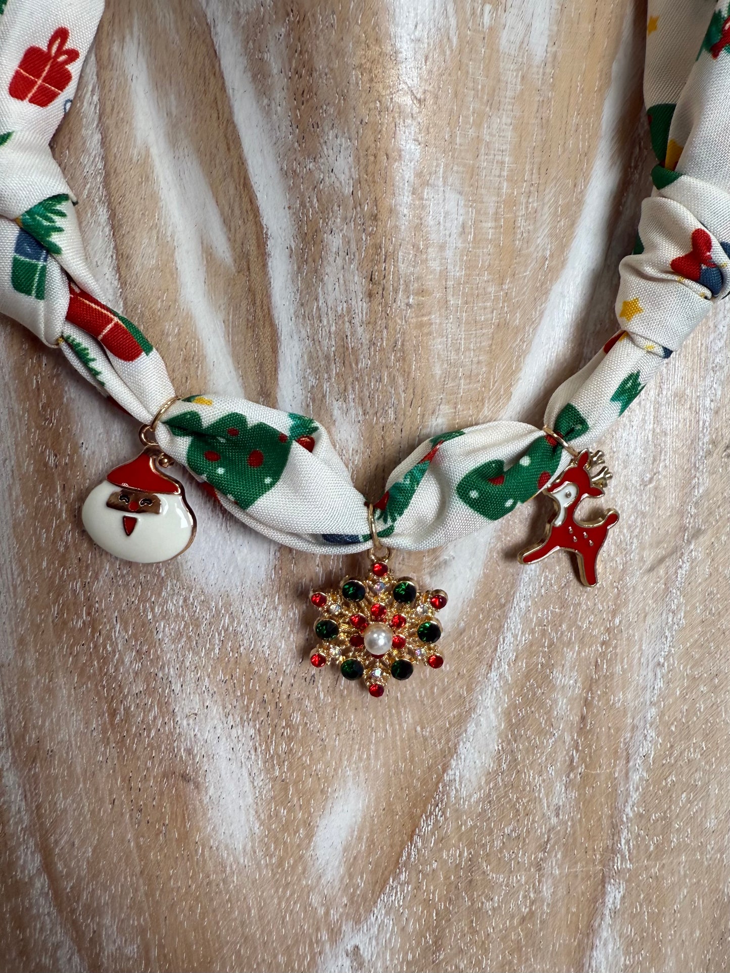 Snowflake Spirit Scarf Necklace