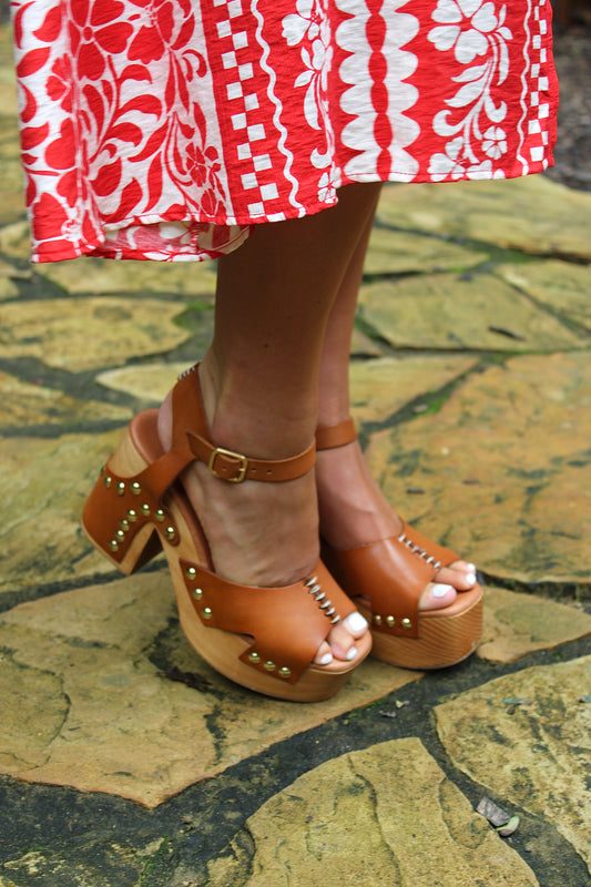Cecily Tan Heel