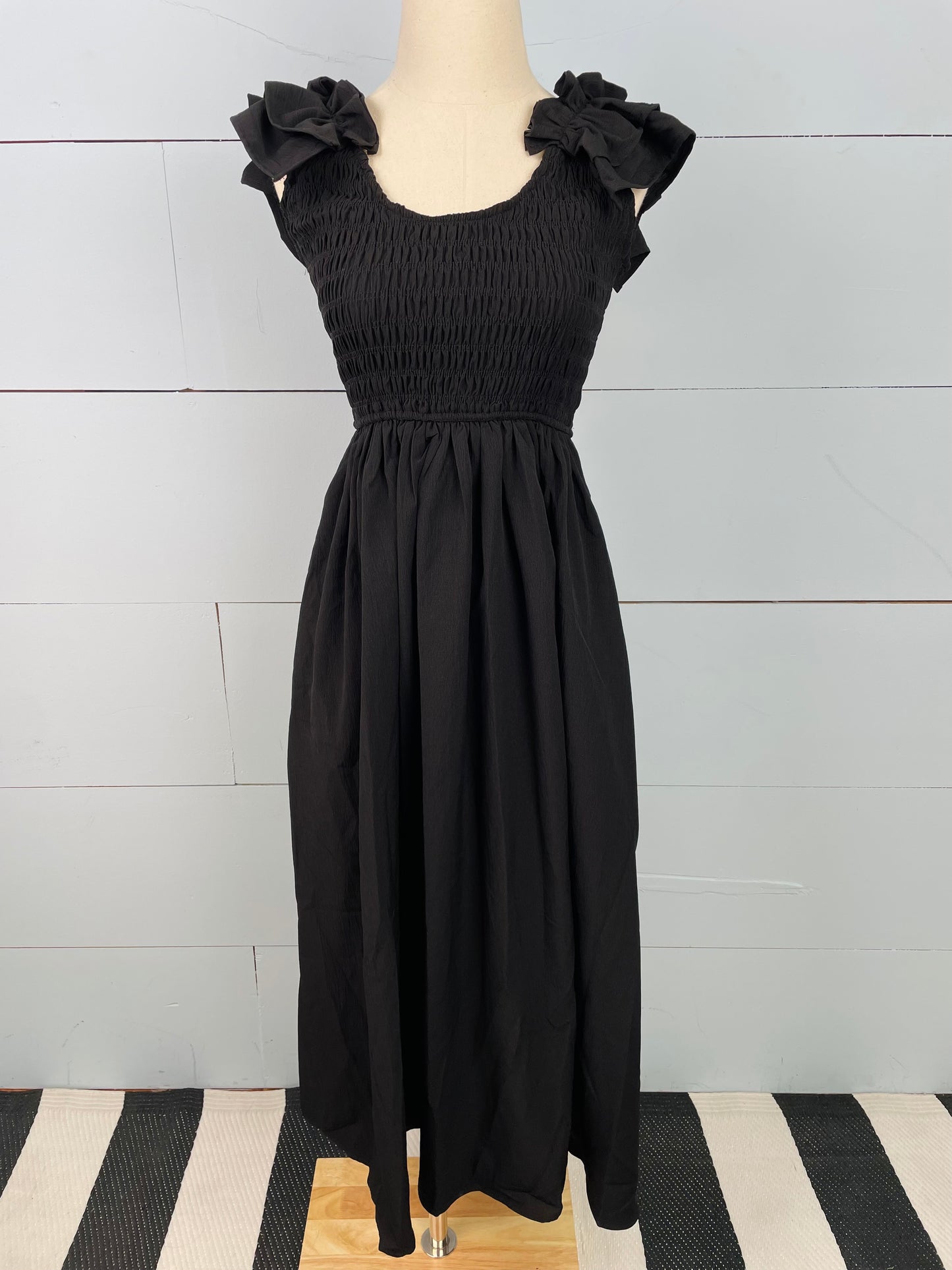 Neutral Beauty Black Dress