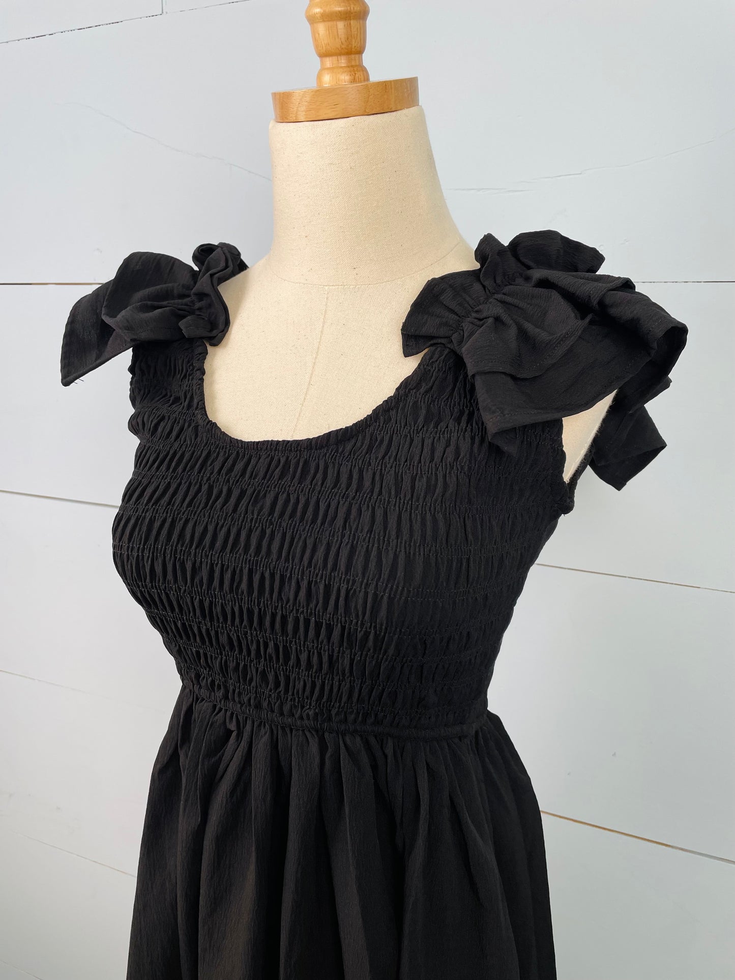 Neutral Beauty Black Dress