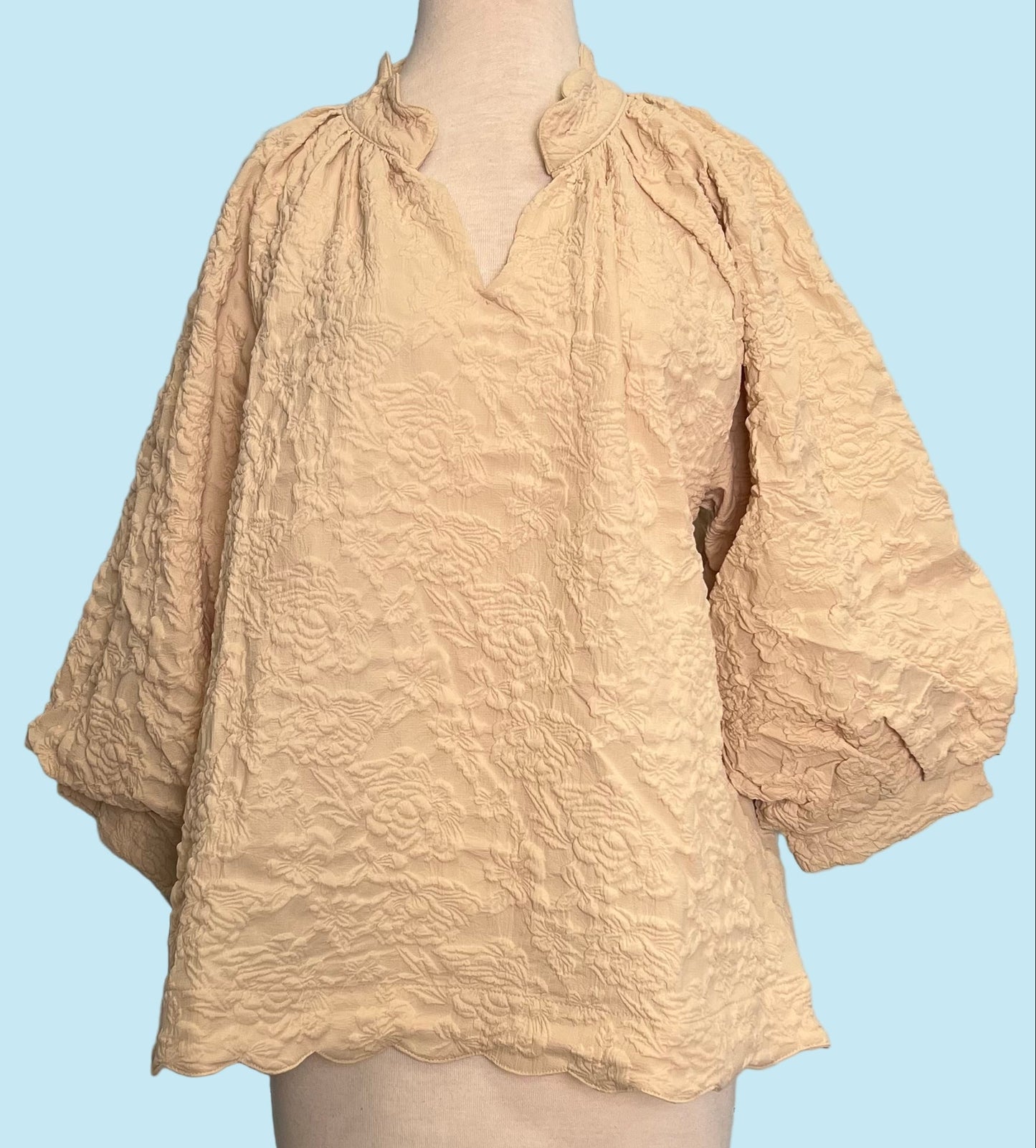 Gentle Horizon Top
