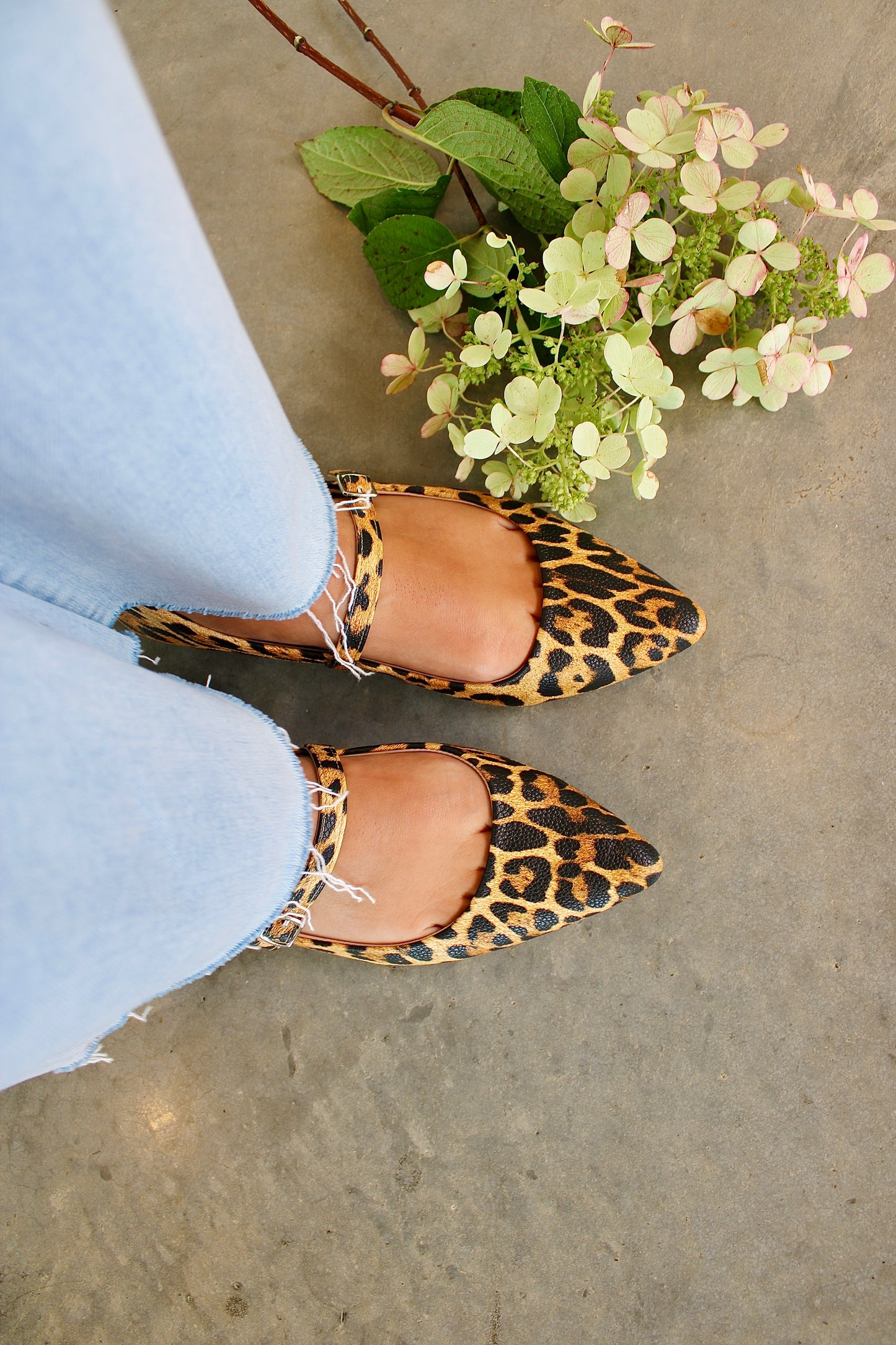 Aviba Leopard Flats