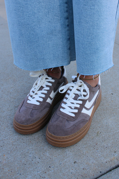 Dodge Taupe Multi Sneakers