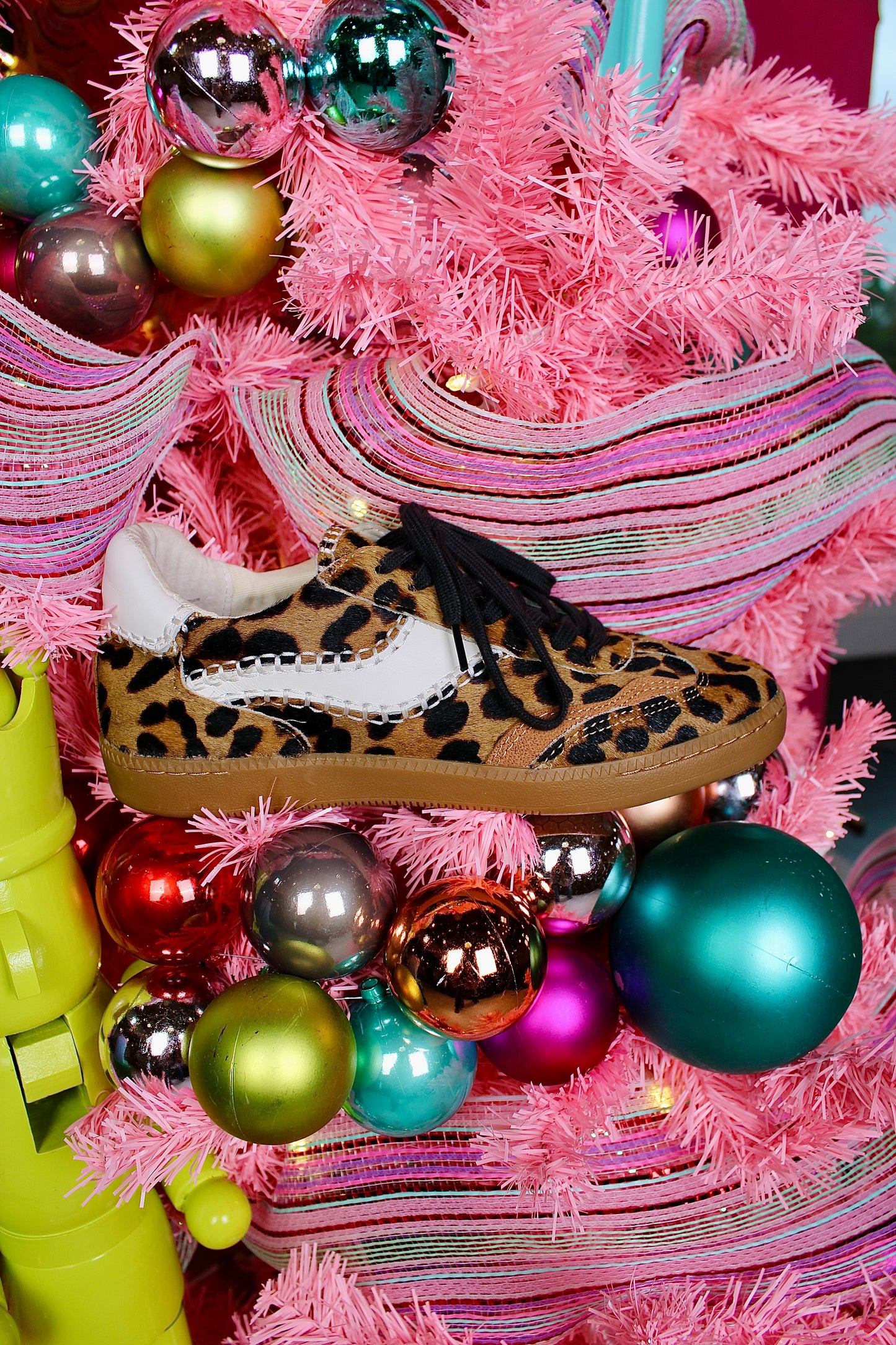 Notice Stitch Leopard Sneakers